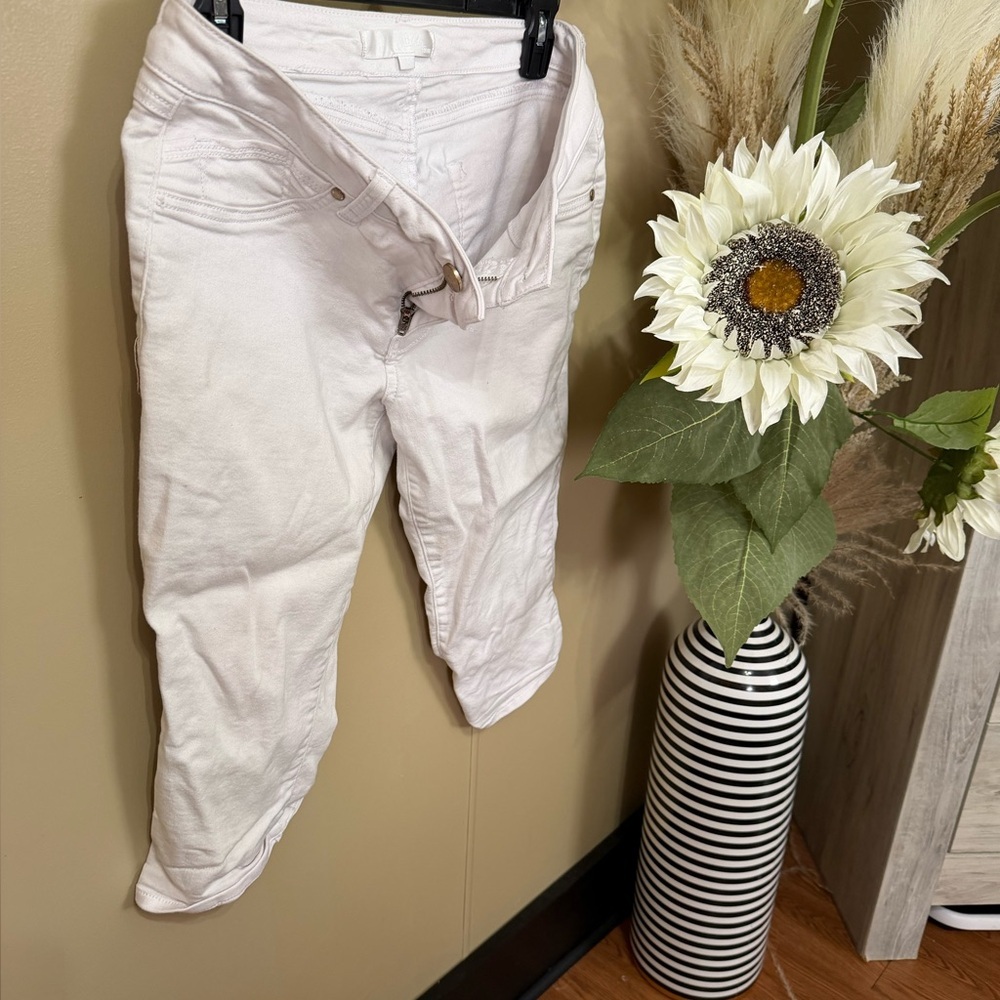 1822 Denim Women's White Ankle & Cropped Jeans
